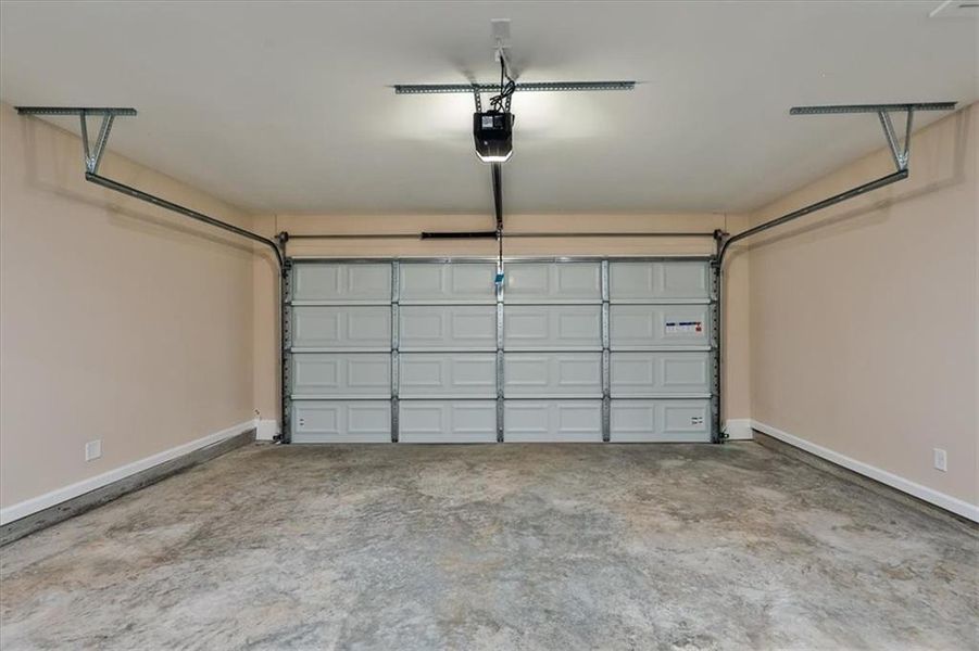 Spacious, unfurnished interior of a new home in , Rockmart (Image 17).