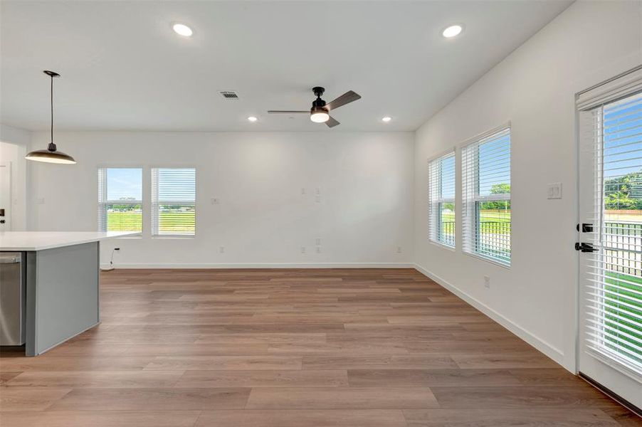 Spacious, unfurnished interior of a new home in Providence Commons, Providence Village (Image 20). Spacious, unfurnished interior of a new home in Providence Commons, Providence Village (Image 20).