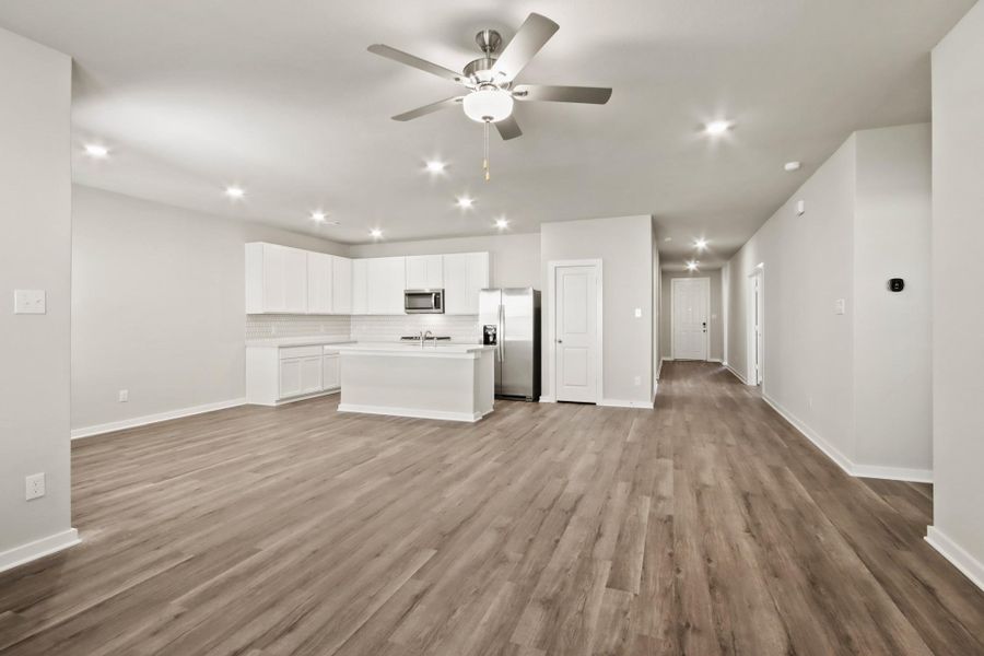 Spacious, unfurnished interior of a new home in Westridge Cove, Conroe (Image 29). Spacious, unfurnished interior of a new home in Westridge Cove, Conroe (Image 29).