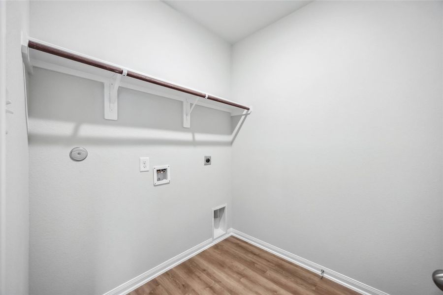 Spacious, unfurnished interior of a new home in Barton Place, Cleveland (Image 24).
