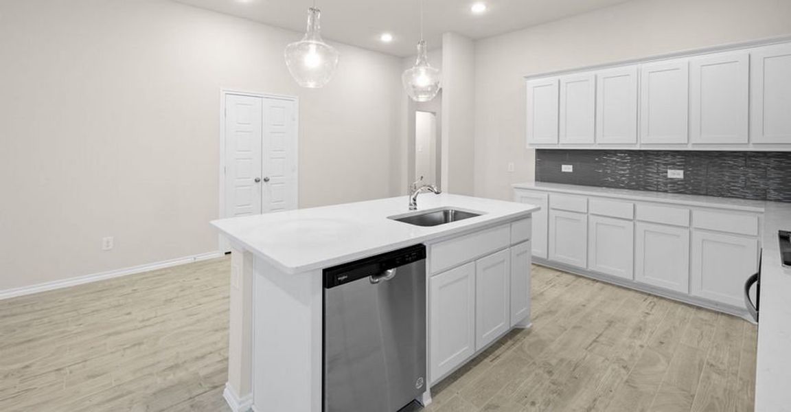 Representative exterior photo of a completed home built from the Salinas by Impression Homes in Redden Farms, Midlothian, TX (Image 9). Representative exterior photo of a completed home built from the Salinas by Impression Homes in Redden Farms, Midlothian, TX (Image 9).