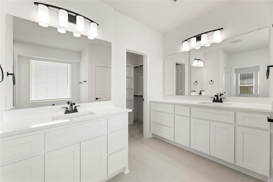 18. 329 Aeronca - Bath