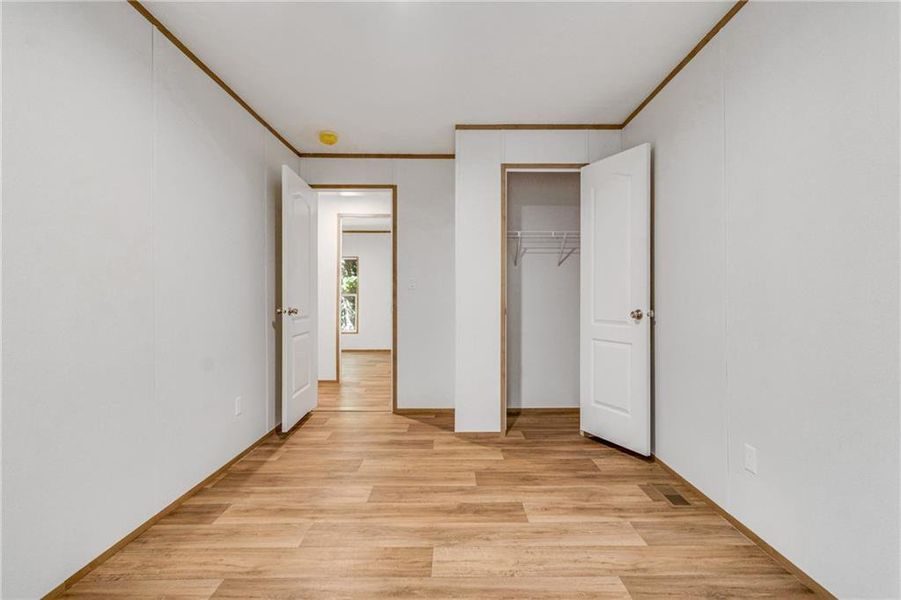 Spacious, unfurnished interior of a new home in , Villa Rica (Image 9).