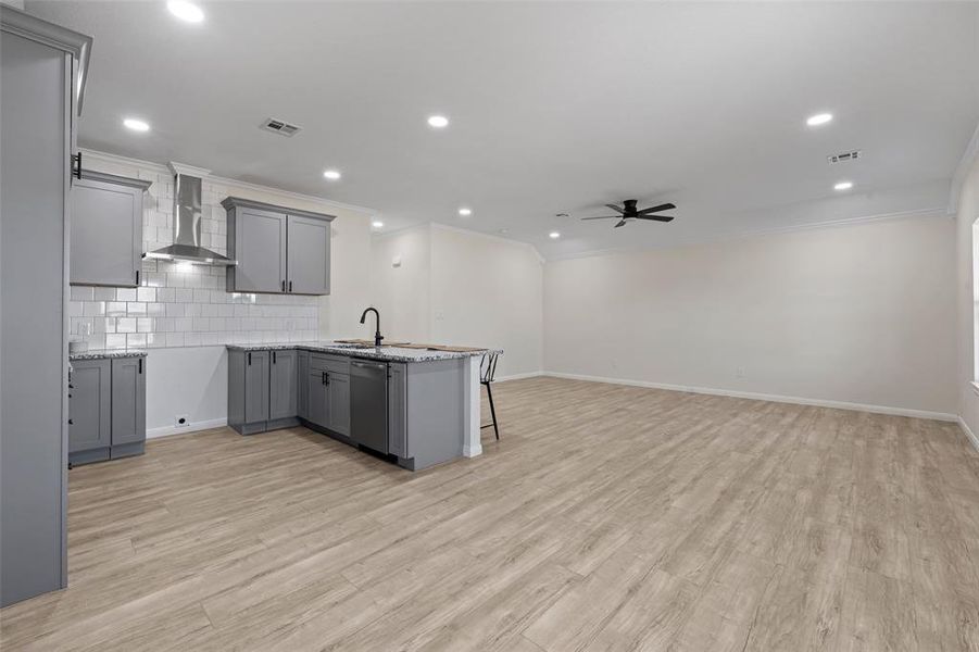 Spacious, unfurnished interior of a new home in , Waco (Image 13).