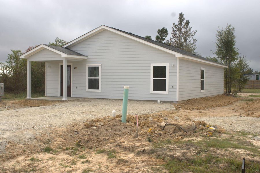 Exterior details and patio area of a home in , Cleveland (Image 11).