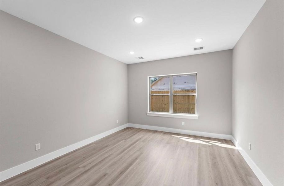 Spacious, unfurnished interior of a new home in , Spring (Image 20).