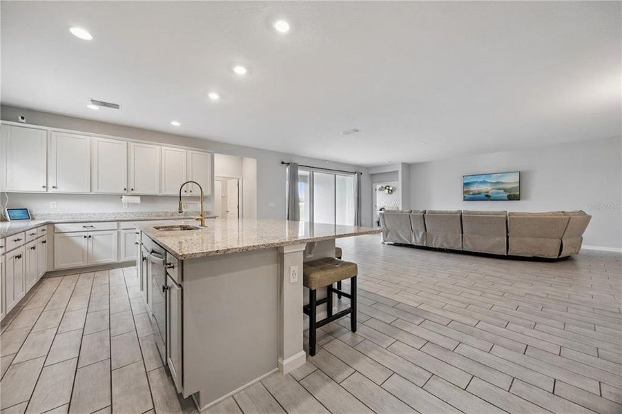 Furnished interior view inside a new home in Talichet, Howey-in-the-Hills (Image 8).