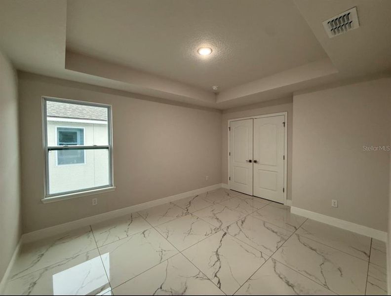 Spacious, unfurnished interior of a new home in , Kissimmee (Image 19).
