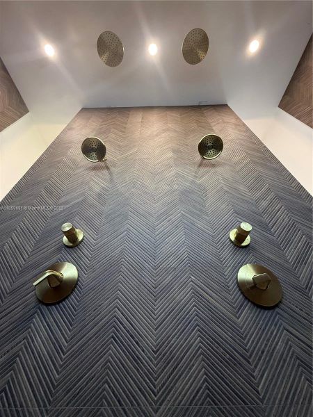 Image 78 of a home in .