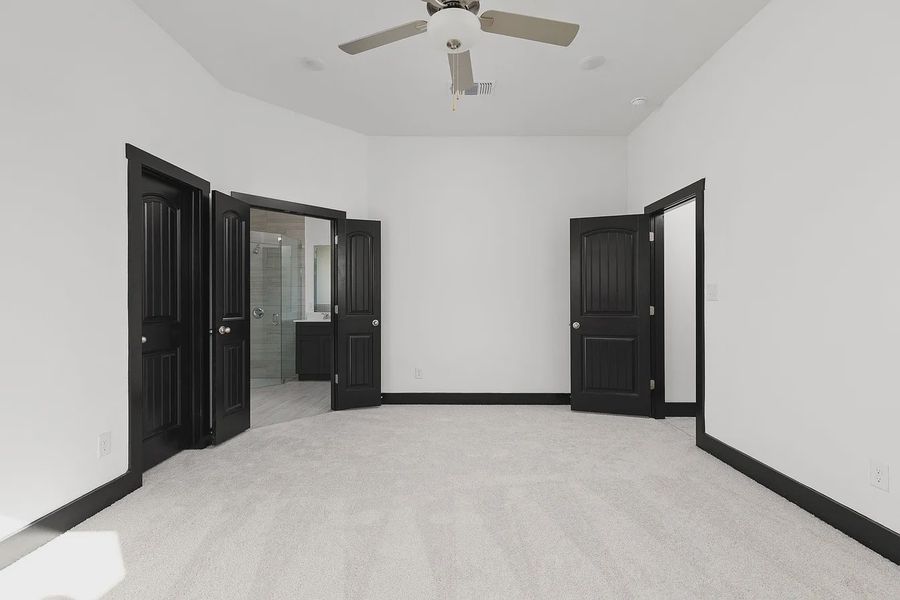 Spacious, unfurnished interior of a new home in Enclave at Cele, Pflugerville (Image 18). Spacious, unfurnished interior of a new home in Enclave at Cele, Pflugerville (Image 18).
