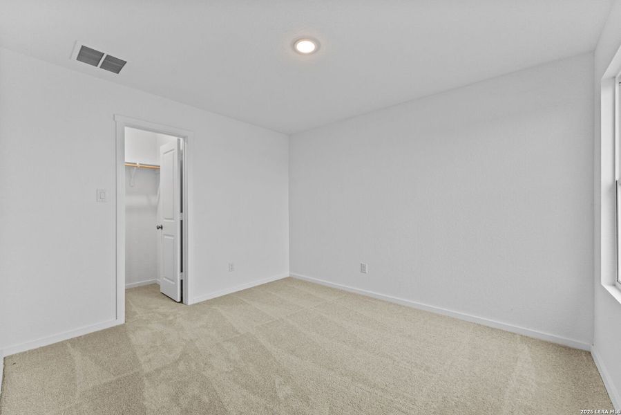 Spacious, unfurnished interior of a new home in Randolph Crossing, Converse (Image 19).