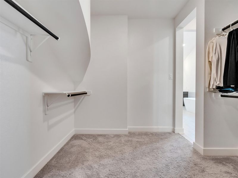 Spacious, unfurnished interior of a new home in ARTAVIA®, Conroe (Image 27). Spacious, unfurnished interior of a new home in ARTAVIA®, Conroe (Image 27).