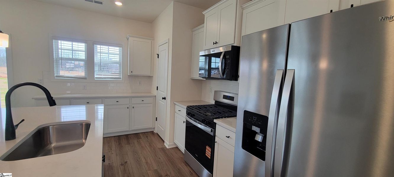 Furnished interior view inside a new home in Halton Oaks, Spartanburg (Image 8).
