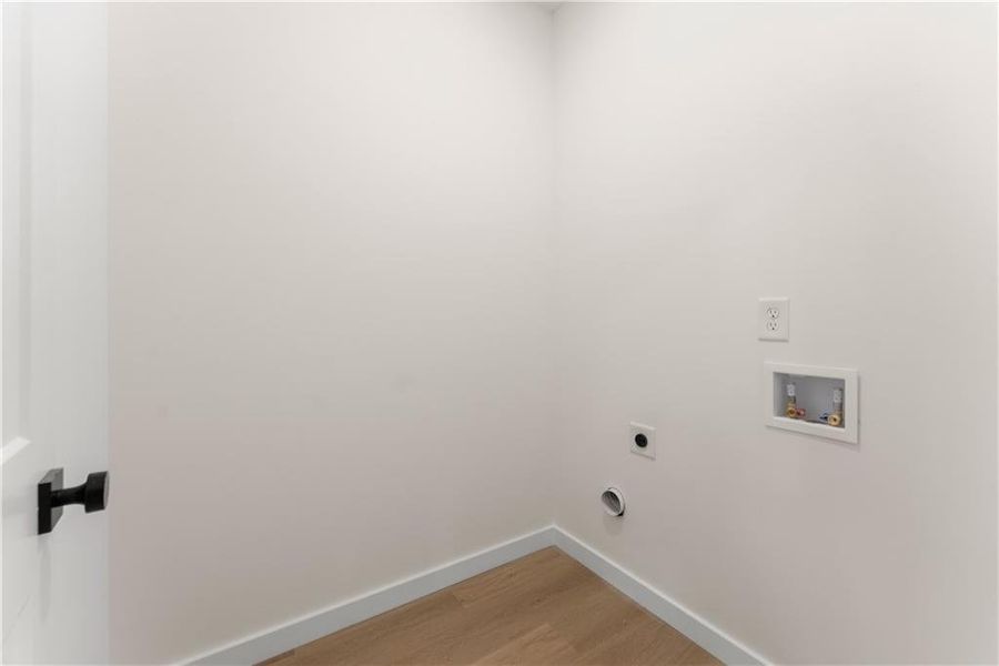 Spacious, unfurnished interior of a new home in , Gainesville (Image 42).
