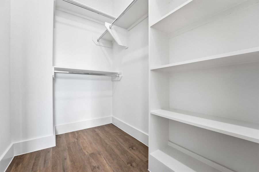 Spacious, unfurnished interior of a new home in , Houston (Image 8).