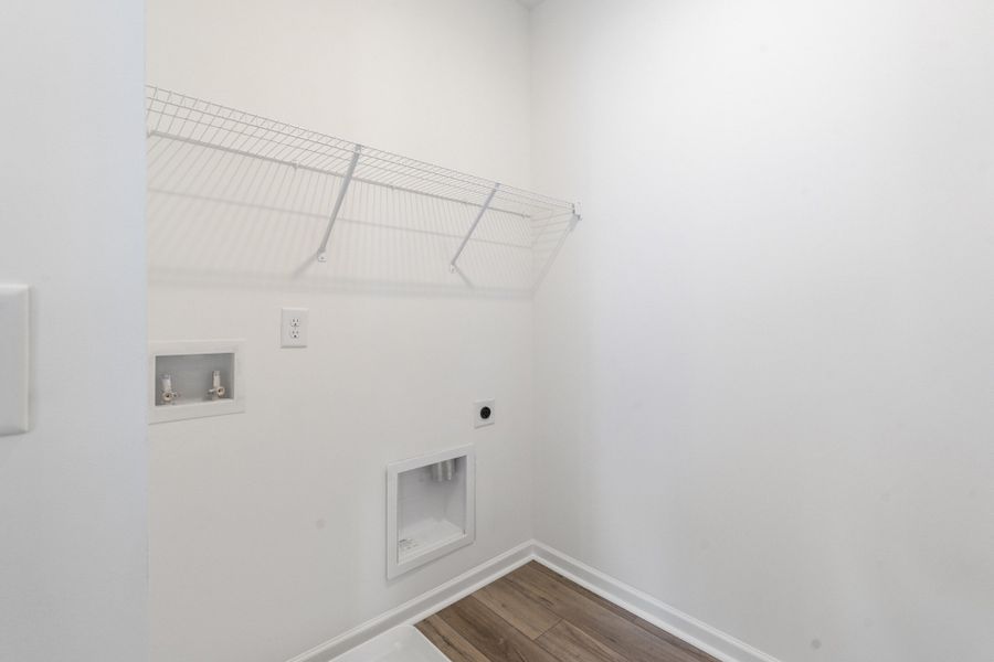 Spacious, unfurnished interior of a new home in Jackson Hills, Clarksville (Image 26).