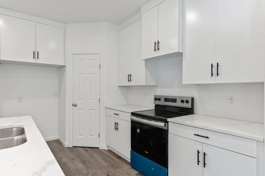 Furnished interior view inside a new home in , DeSoto (Image 7). Furnished interior view inside a new home in , DeSoto (Image 7).