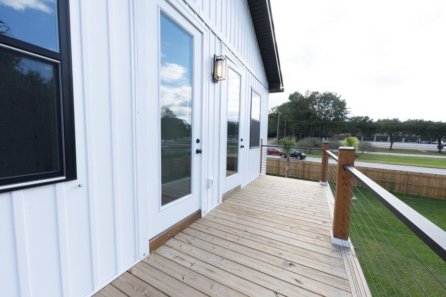 Exterior details and patio area of a home in , North Charleston (Image 37).