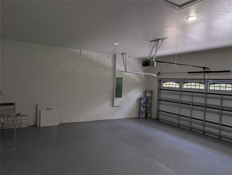 Spacious, unfurnished interior of a new home in , Davenport (Image 49).