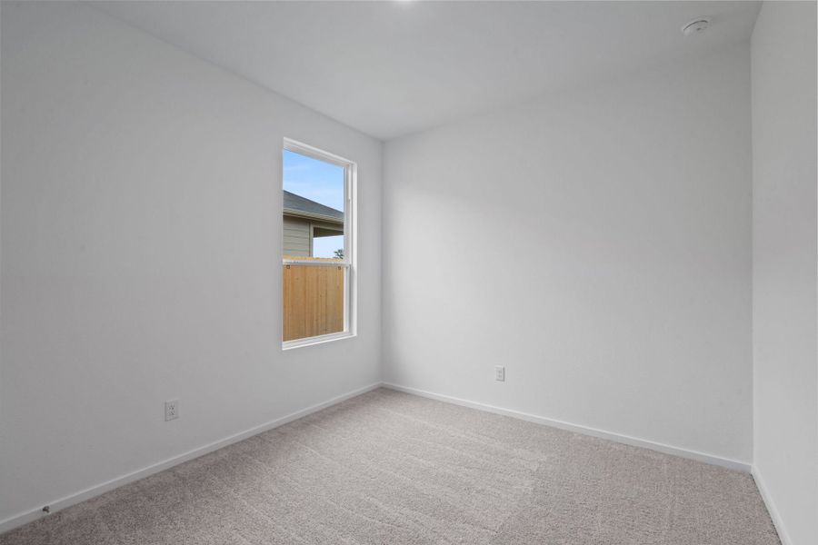 Spacious, unfurnished interior of a new home in Montgomery Bend, Montgomery (Image 14).
