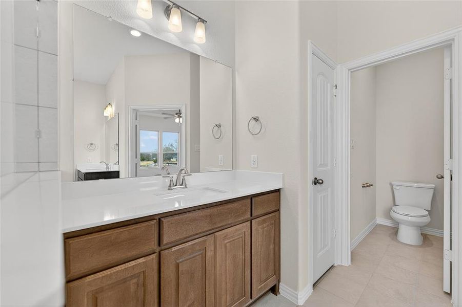 Furnished interior view inside a new home in Nash Estates, Tom Bean (Image 10).