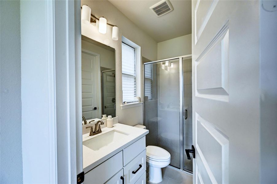 Furnished interior view inside a new home in , Fulshear (Image 16).