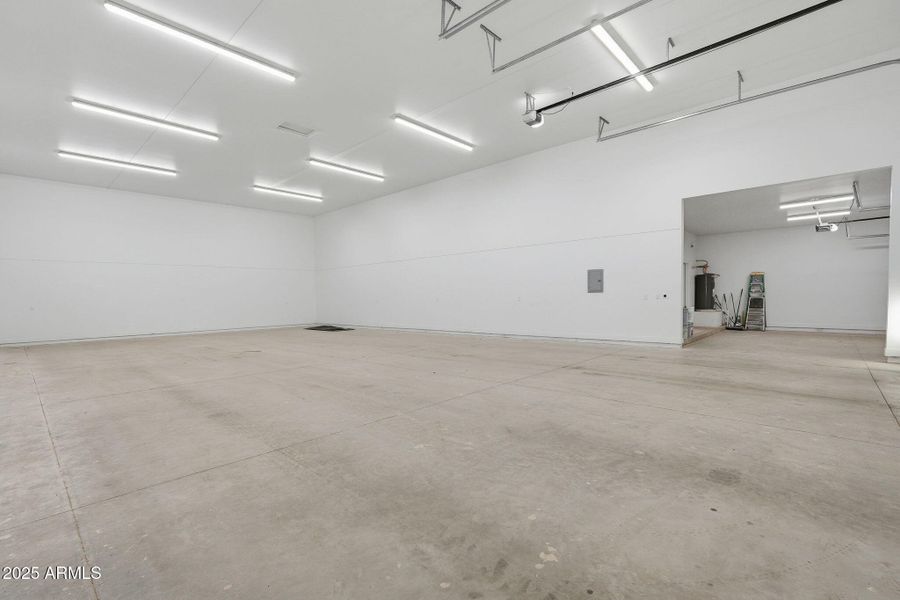 043_ListerPros 043_ListerPros