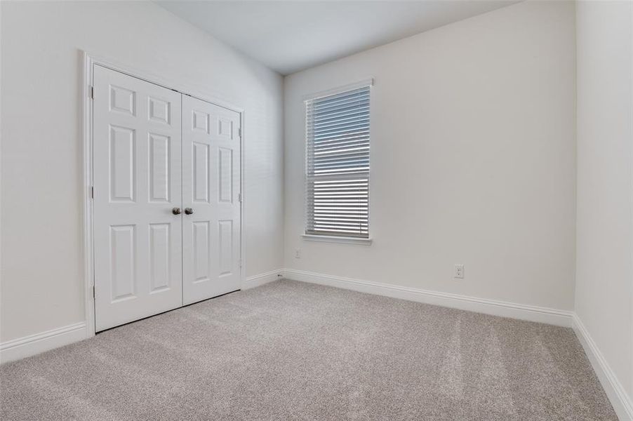 Spacious, unfurnished interior of a new home in Cottonwood Creek, Seagoville (Image 13). Spacious, unfurnished interior of a new home in Cottonwood Creek, Seagoville (Image 13).