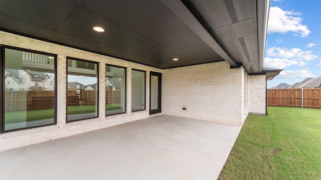 Spacious, unfurnished interior of a new home in The Lakes Of Somercrest 60', Midlothian (Image 17). Spacious, unfurnished interior of a new home in The Lakes Of Somercrest 60', Midlothian (Image 17).