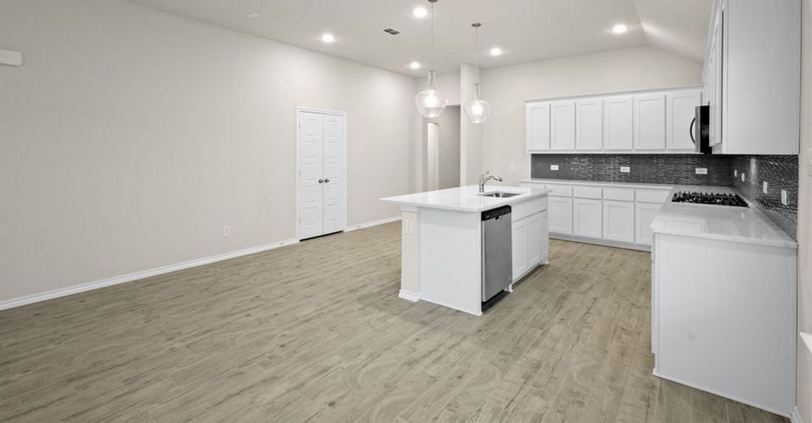 Representative exterior photo of a completed home built from the Salinas by Impression Homes in Redden Farms, Midlothian, TX (Image 11). Representative exterior photo of a completed home built from the Salinas by Impression Homes in Redden Farms, Midlothian, TX (Image 11).