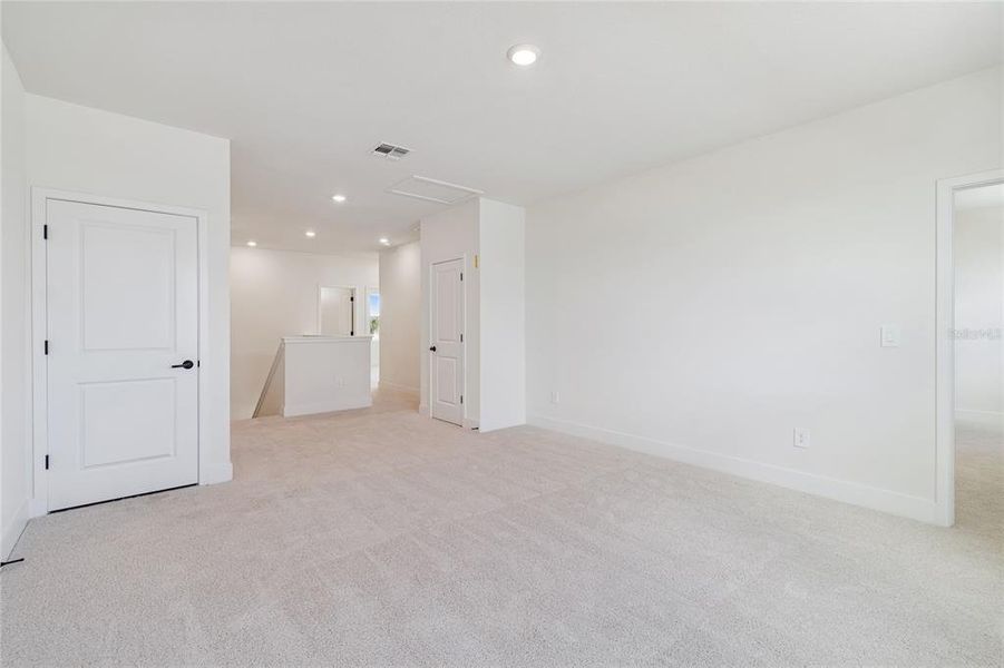 Spacious, unfurnished interior of a new home in Coasterra, Palmetto (Image 30).