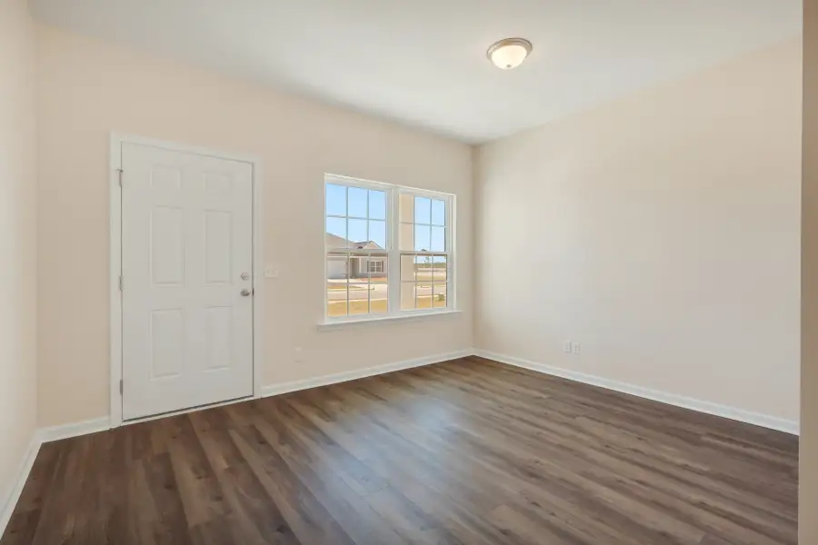 Representative unfurnished interior of a home built from the The Bagley by RTS Homes in Lakeside at Fifteen West, Hinesville (Image 18).