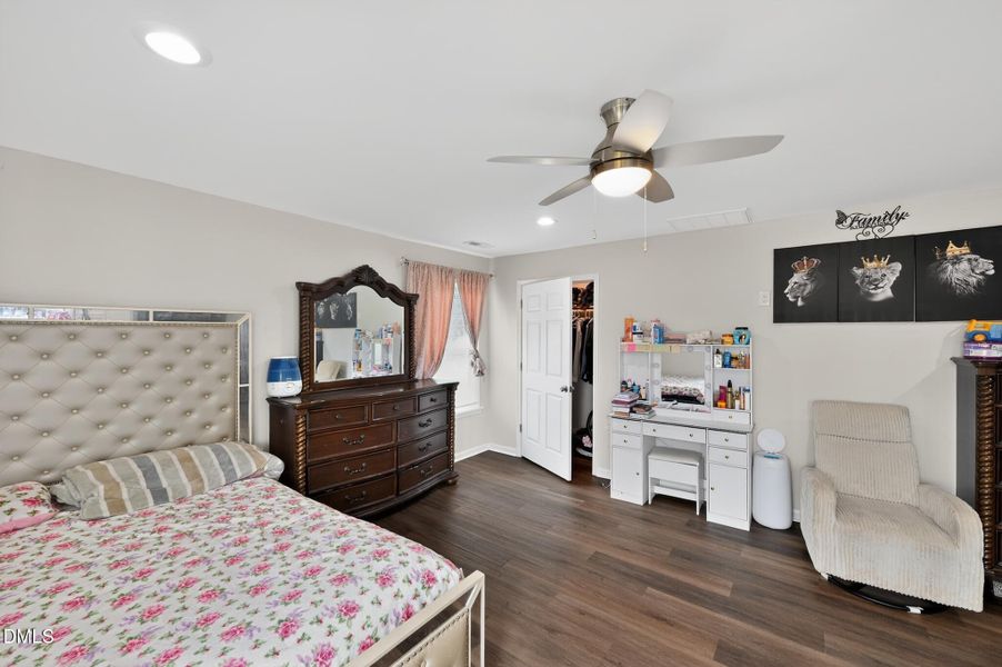 17_1696_James_Winston_Rd-Bedroom-7994