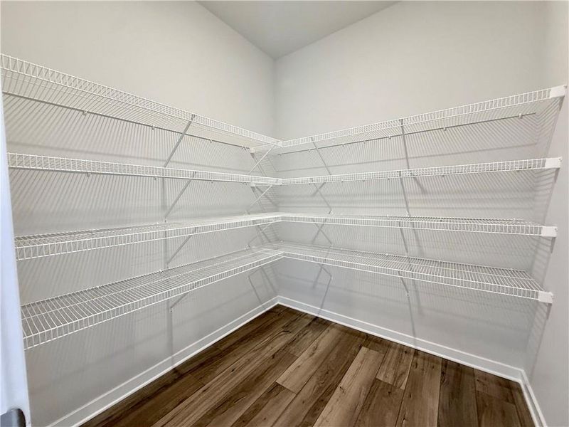 Spacious, unfurnished interior of a new home in Ponderosa Farms Reserve, Gainesville (Image 41).