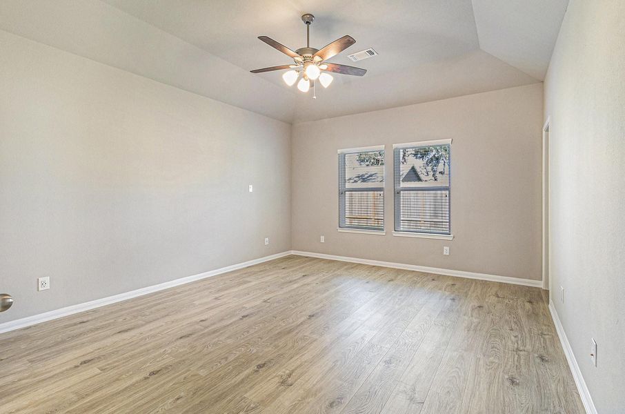 Spacious, unfurnished interior of a new home in Columbia Lakes, West Columbia (Image 19). Spacious, unfurnished interior of a new home in Columbia Lakes, West Columbia (Image 19).