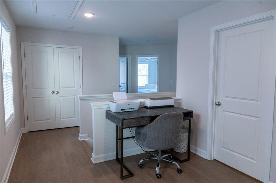 Furnished interior view inside a new home in Winsome Park, Woodstock (Image 28). Furnished interior view inside a new home in Winsome Park, Woodstock (Image 28).
