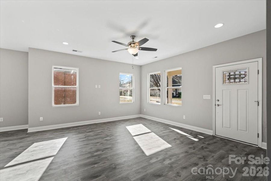 Spacious, unfurnished interior of a new home in , Shelby (Image 16).