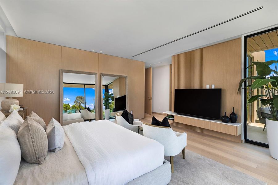 Furnished interior view inside a new home in , Miami Beach (Image 48).