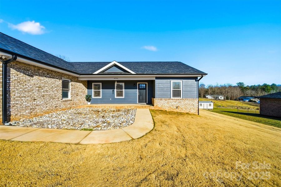 Exterior details and patio area of a home in , Granite Falls (Image 4).