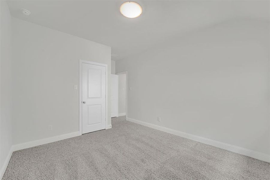 Spacious, unfurnished interior of a new home in , Princeton (Image 20).