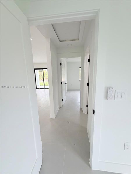 Spacious, unfurnished interior of a new home in , Lehigh Acres (Image 58).