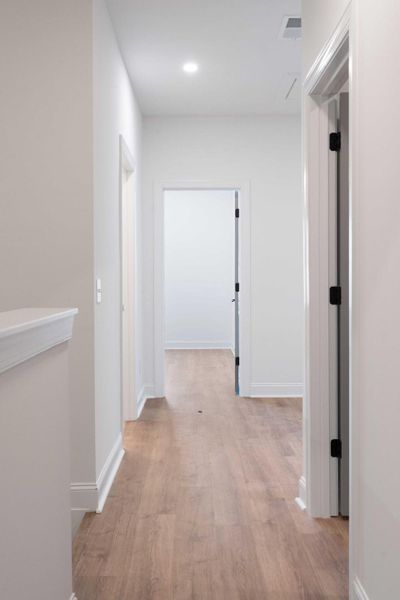 Spacious, unfurnished interior of a new home in Hayes Park, Johns Island (Image 29).