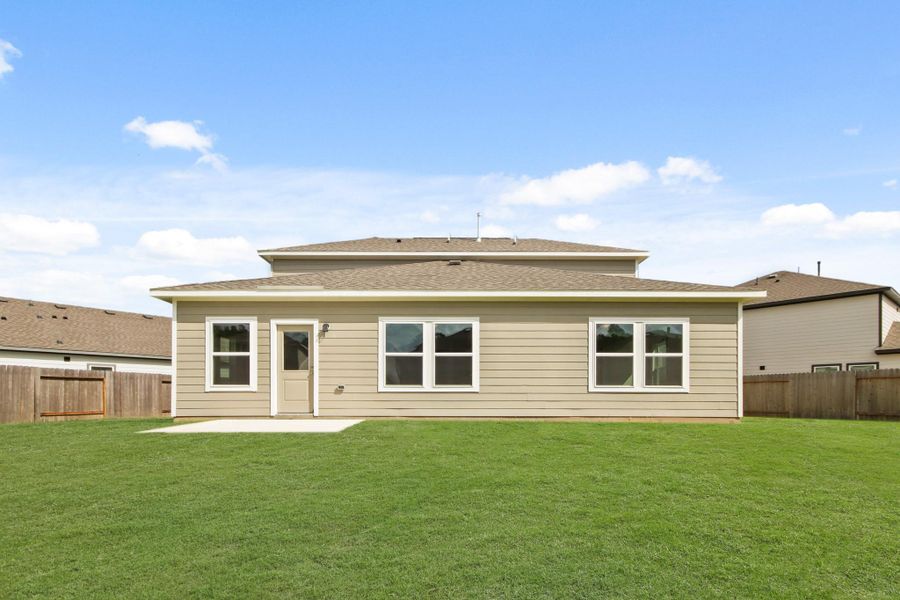 Exterior details and patio area of a home in Caney Mills, Cut and Shoot (Image 3). Exterior details and patio area of a home in Caney Mills, Cut and Shoot (Image 3).