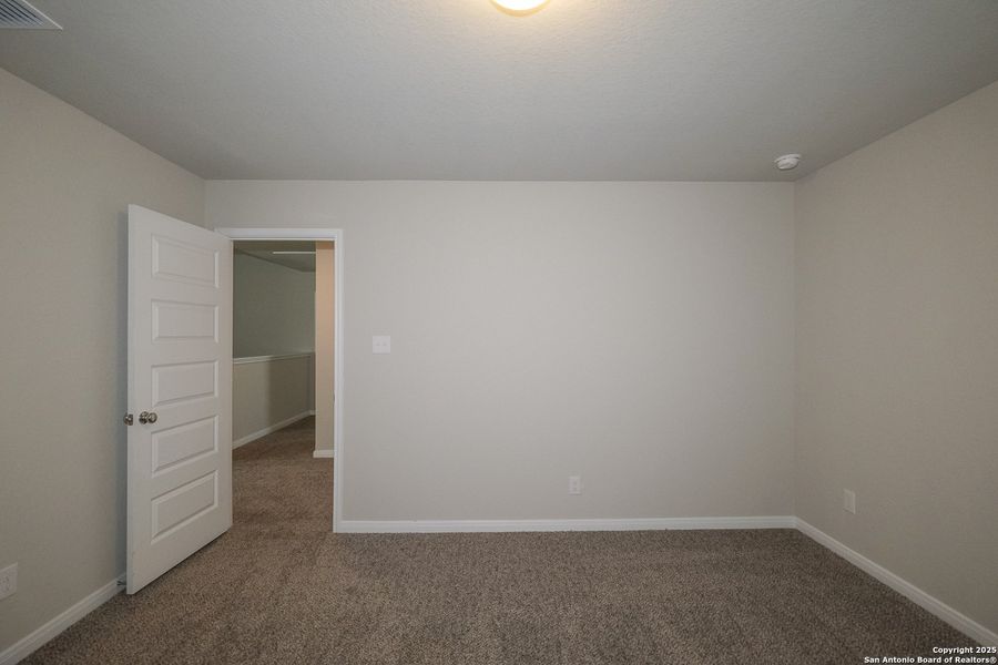 Spacious, unfurnished interior of a new home in Paloma Park, Converse (Image 29).