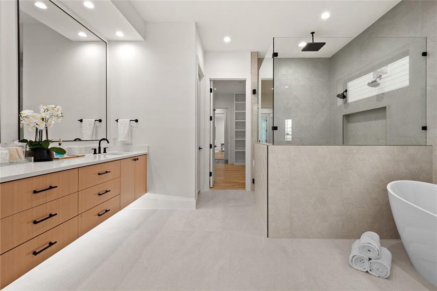 Furnished interior view inside a new home in , Dallas (Image 17). Furnished interior view inside a new home in , Dallas (Image 17).