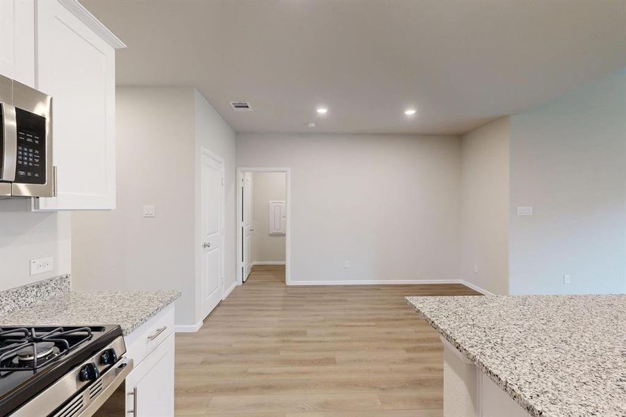 Image 38 of a home in Forest Park. Image 38 of a home in Forest Park.