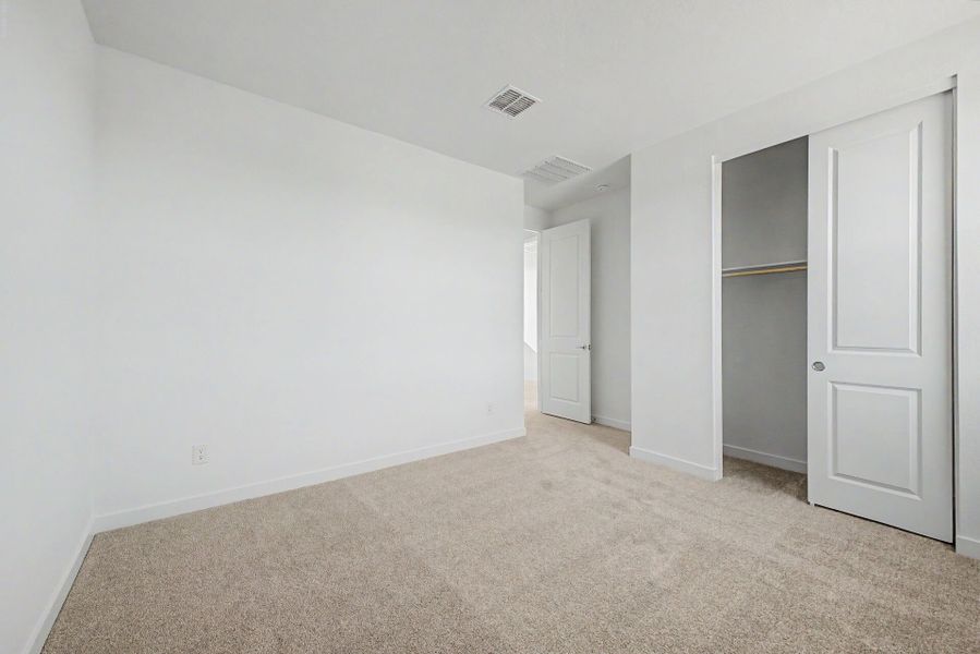 Spacious, unfurnished interior of a new home in Landmarke, San Tan Valley (Image 14). Spacious, unfurnished interior of a new home in Landmarke, San Tan Valley (Image 14).
