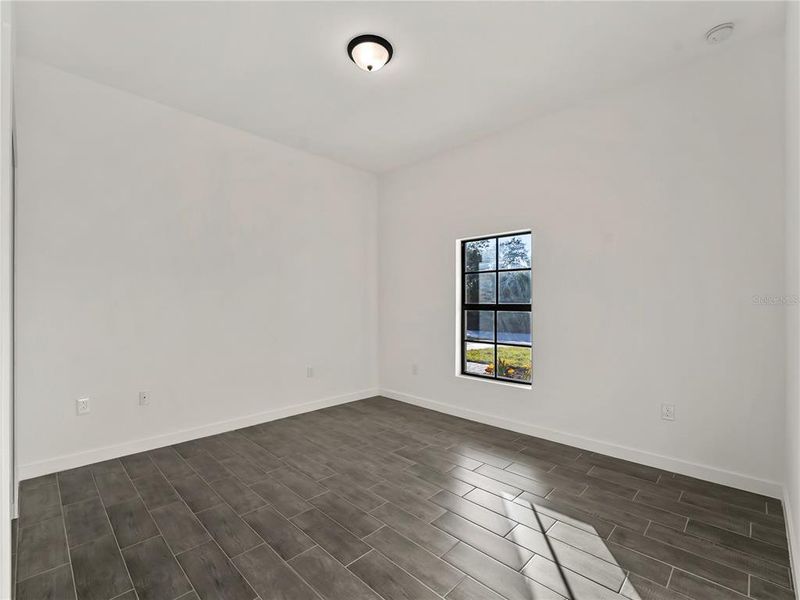 Spacious, unfurnished interior of a new home in , North Port (Image 22).