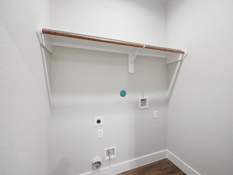 Spacious, unfurnished interior of a new home in , Houston (Image 23).