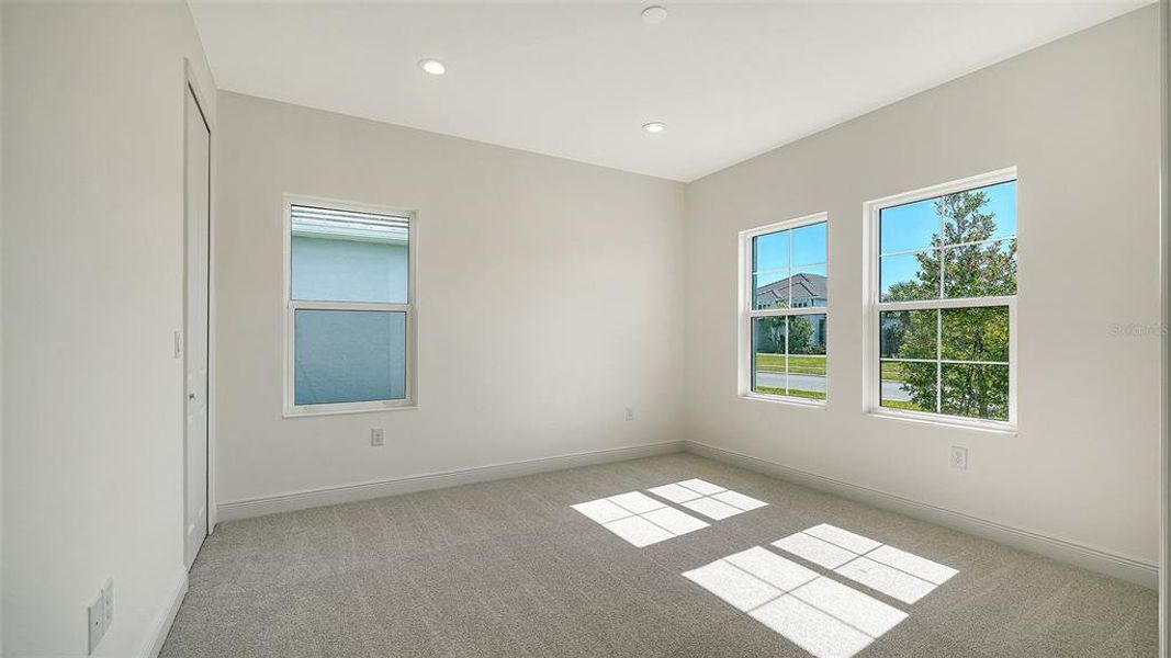Spacious, unfurnished interior of a new home in Windward, Sarasota (Image 31). Spacious, unfurnished interior of a new home in Windward, Sarasota (Image 31).